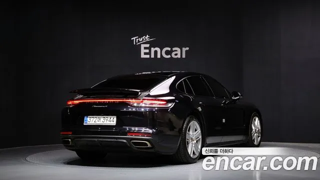 Porsche Panamera 2021 — фото 2