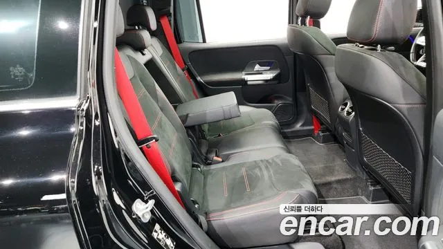 Mercedes-Benz GLB-Class 2023 — фото 12