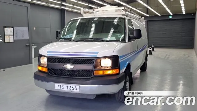 Chevrolet Express Van 2008 — фото 2