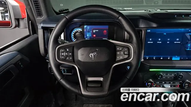 Ford Bronco 2023 — фото 13