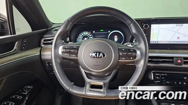 Kia K5 2021 — фото 13