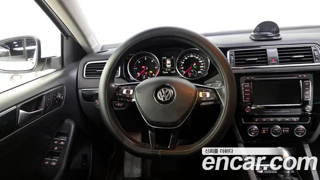 Volkswagen Jetta 2015 — фото 13