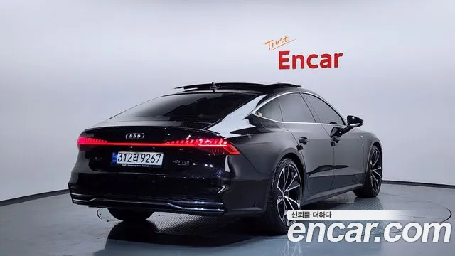 Audi A7 2022 — фото 2