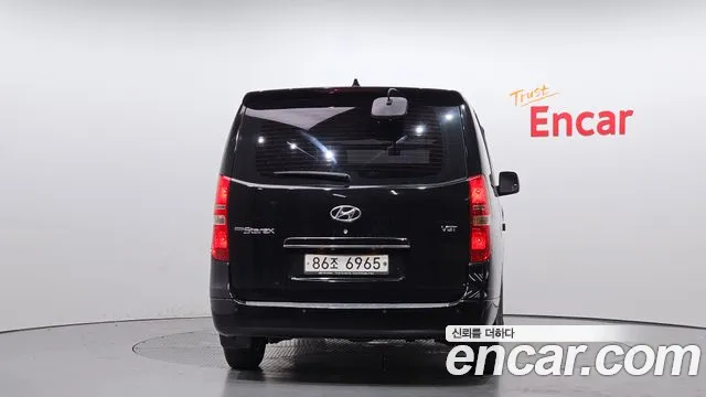 Hyundai Starex 2019 — фото 4