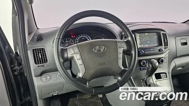 Hyundai Starex 2019 — фото 13