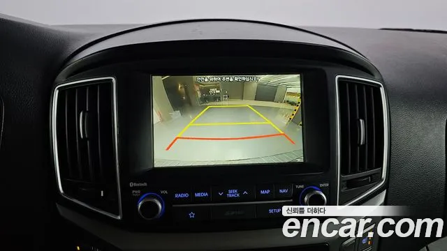 Hyundai Starex 2019 — фото 15