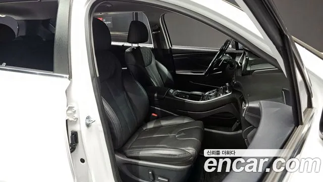 Hyundai Santafe 2022 — фото 10