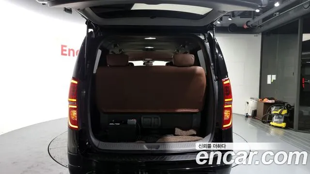 Hyundai Starex 2016 — фото 20