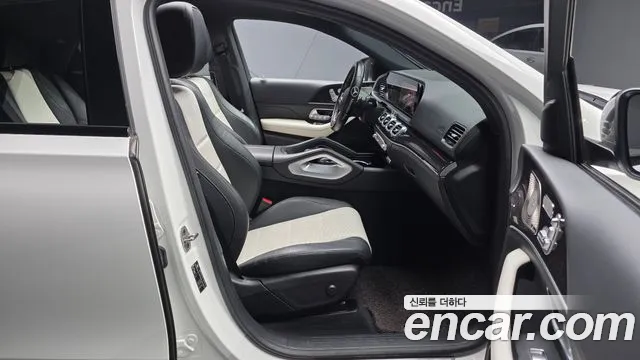 Mercedes-Benz GLE-Class 2022 — фото 11
