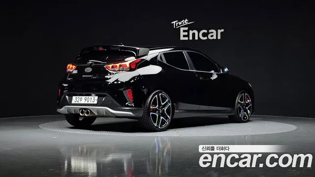 Hyundai Veloster 2018 — фото 2