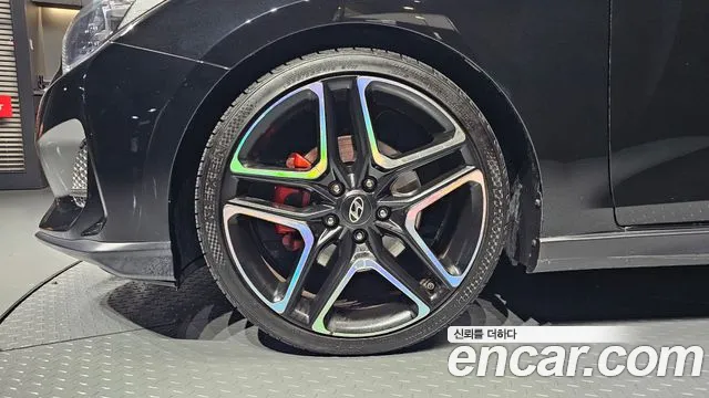 Hyundai Veloster 2018 — фото 5