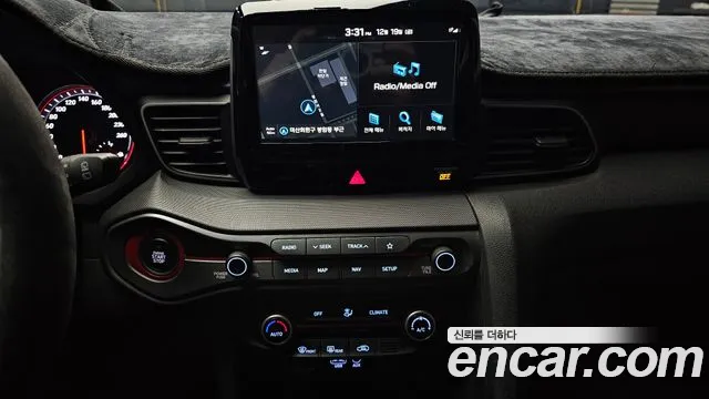 Hyundai Veloster 2018 — фото 14