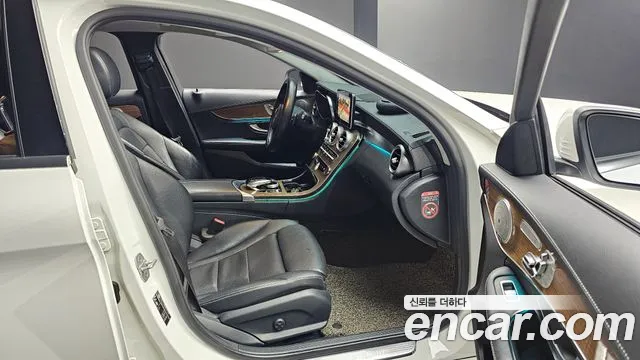 Mercedes-Benz C-Class 2015 — фото 11