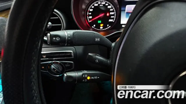 Mercedes-Benz C-Class 2015 — фото 19