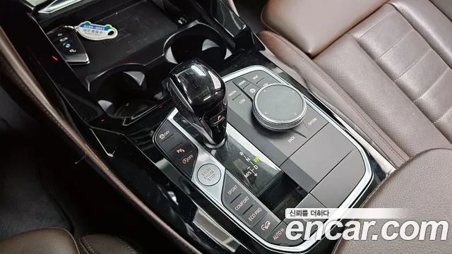BMW X4 2022 — фото 9