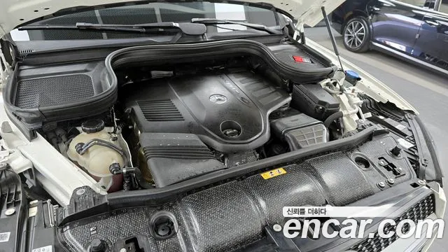 Mercedes-Benz GLE-Class 2022 — фото 6