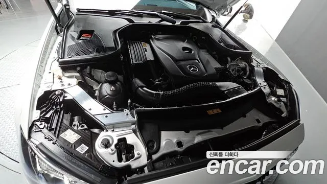 Mercedes-Benz E-Class 2023 — фото 6