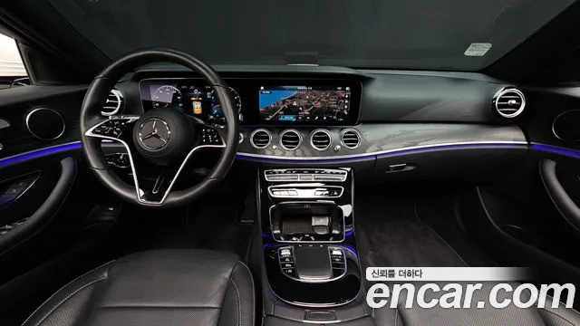 Mercedes-Benz E-Class 2023 — фото 7