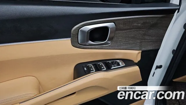 Kia Sorento 2022 — фото 17