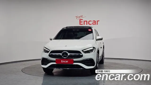 Mercedes-Benz GLA-Class 2022 — фото 3