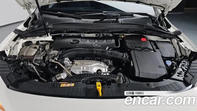 Mercedes-Benz GLA-Class 2022 — фото 6