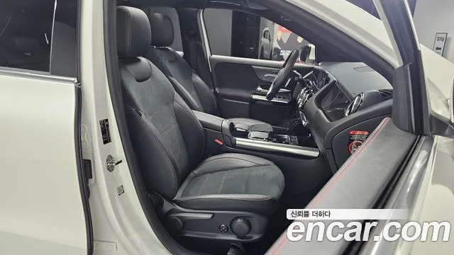 Mercedes-Benz GLA-Class 2022 — фото 10