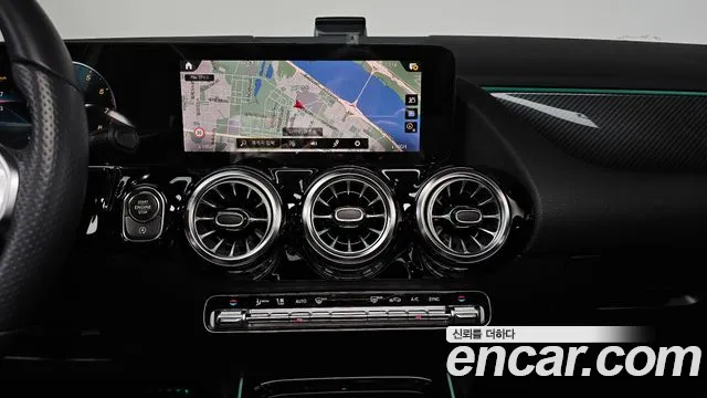 Mercedes-Benz GLA-Class 2022 — фото 14