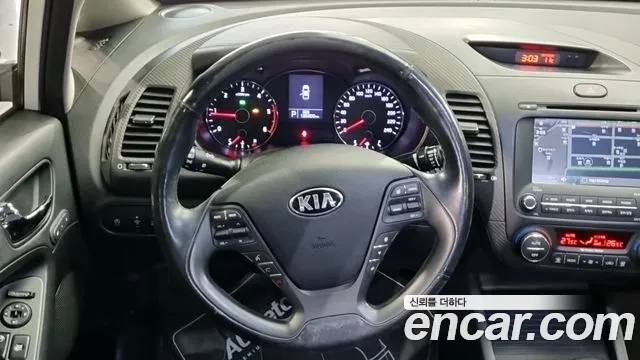 Kia K3 2014 — фото 13