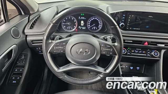 Hyundai Sonata 2022 — фото 13