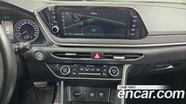 Hyundai Sonata 2022 — фото 16