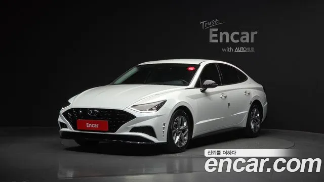Hyundai Sonata 2022 — фото 1