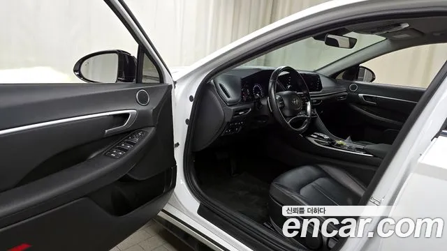 Hyundai Sonata 2022 — фото 11