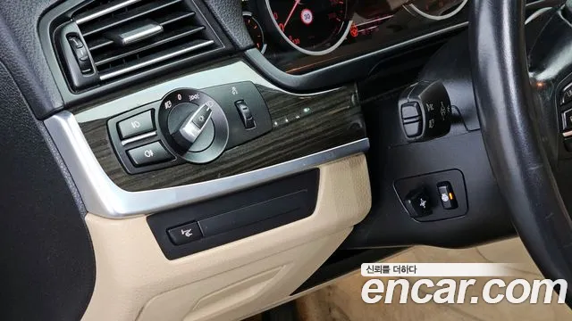 BMW 5-Series 2015 — фото 14