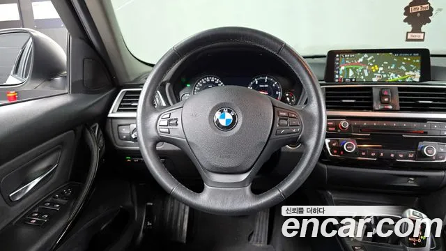 BMW 3-Series 2018 — фото 13