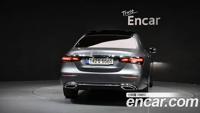 Mercedes-Benz E-Class 2021 — фото 4