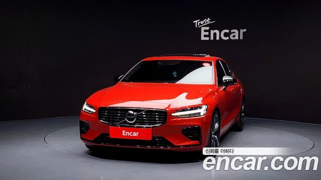 Volvo S60 2022 — фото 3