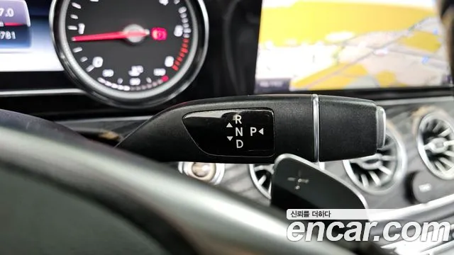Mercedes-Benz E-Class 2018 — фото 9