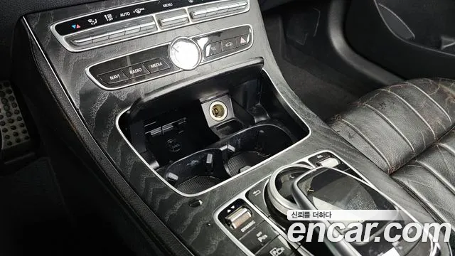 Mercedes-Benz E-Class 2018 — фото 19