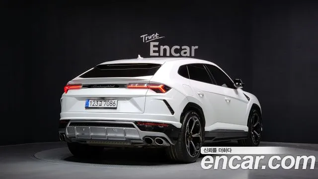 Lamborghini Urus 2020 — фото 2