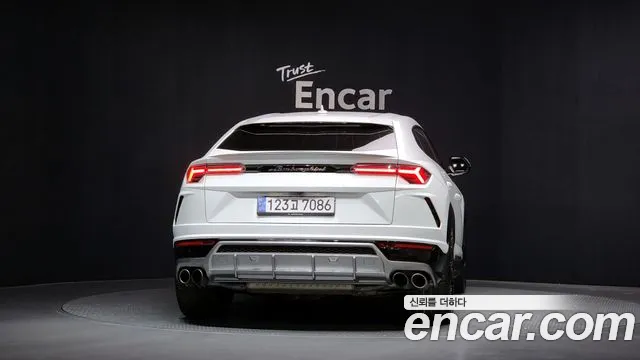 Lamborghini Urus 2020 — фото 4