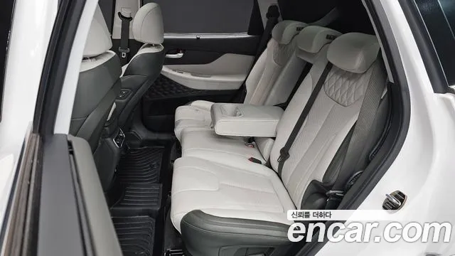 Hyundai Santafe 2021 — фото 12