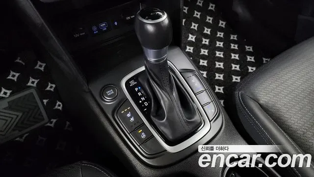 Hyundai Kona 2018 — фото 9