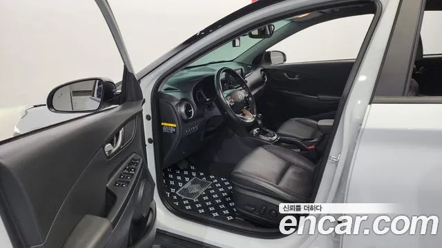 Hyundai Kona 2018 — фото 10