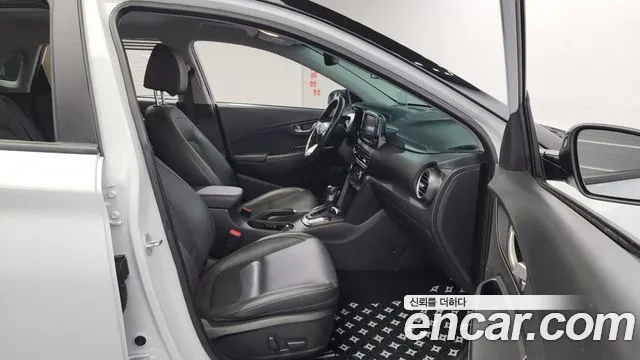 Hyundai Kona 2018 — фото 12