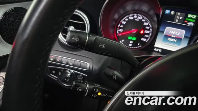 Mercedes-Benz C-Class 2018 — фото 19