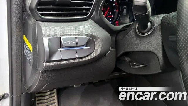Hyundai Veloster 2019 — фото 14