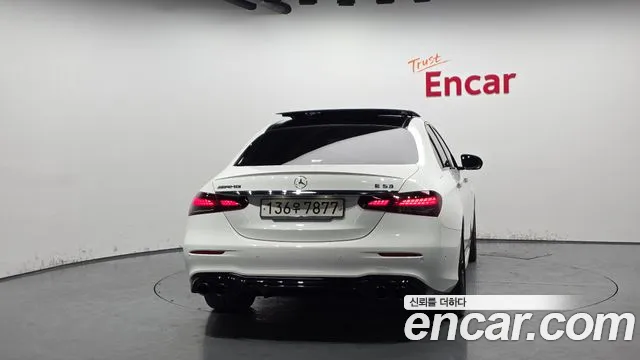 Mercedes-Benz E-Class 2023 — фото 4