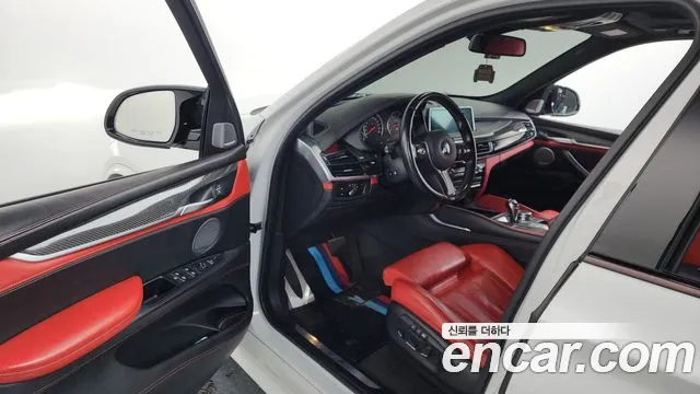 BMW X5M 2015 — фото 10