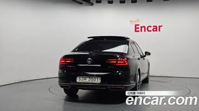 Volkswagen Passat 2018 — фото 4