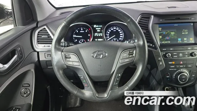Hyundai Santafe 2016 — фото 13